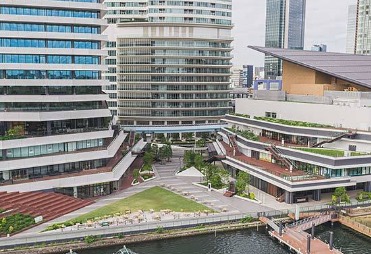 【港区海岸のマンションのショッピングセンター】