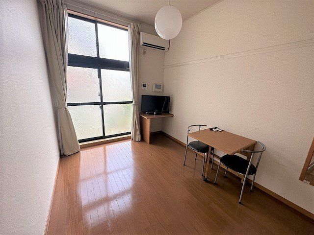 居室・リビング　1階の部屋です