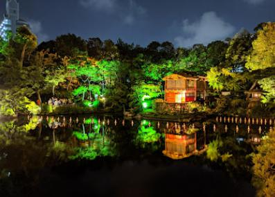 【神戸市中央区中山手通のマンションの公園】