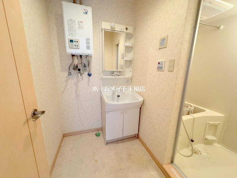 洗面設備　シャンプードレッサーで便利です♪