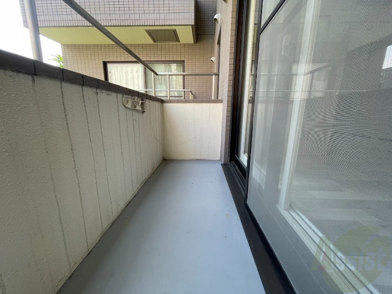 バルコニー　バルコニーです。洗濯物を干したり一息ついたりできますね！