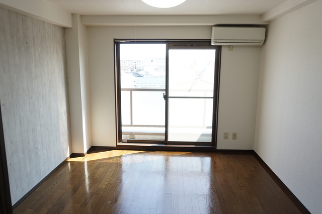 居室・リビング　★★６帖の洋室です♪★★