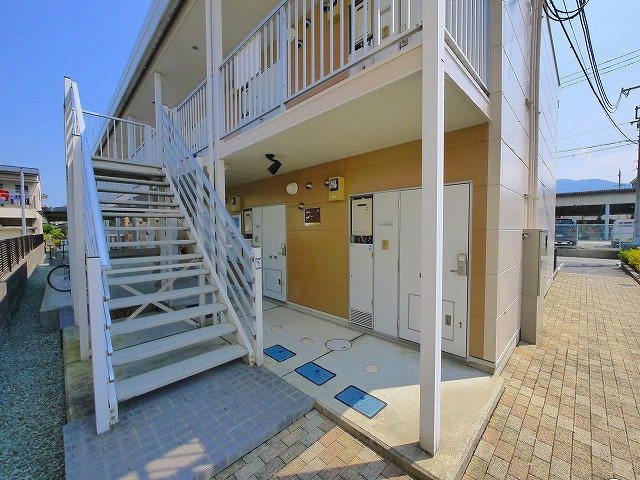 その他共有部分　開放的な共用階段です