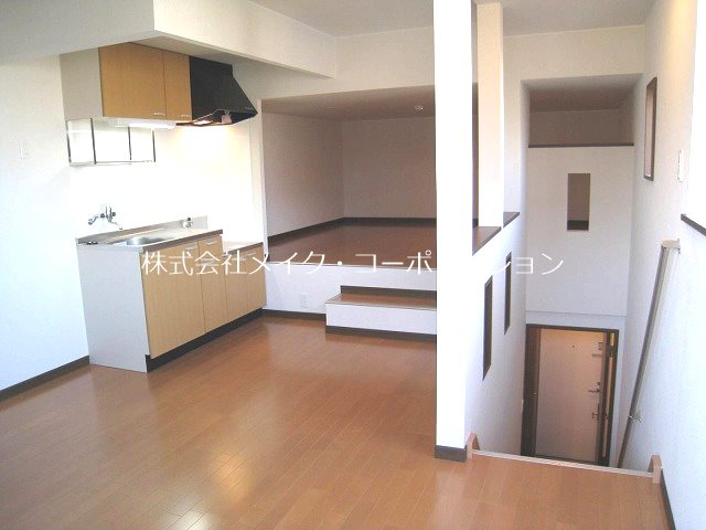 居室・リビング　写真は同型タイプ(現状優先)