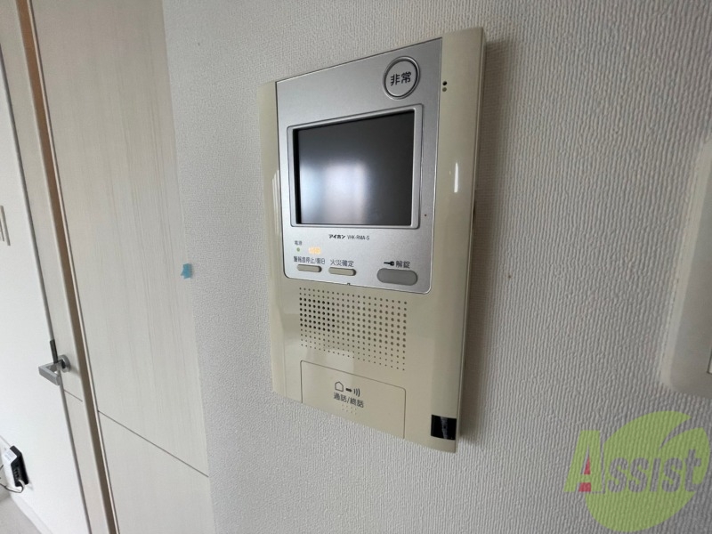 セキュリティ　ＴＶモニター付インターホンです。来客者の顔が見えるので安心！