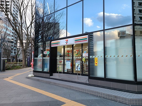 コンビニ　セブンイレブン 仙台晩翠草堂前店（コンビニ）まで533m
