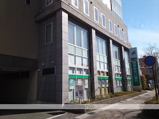 銀行　関西みらい銀行草津支店（銀行）まで303m