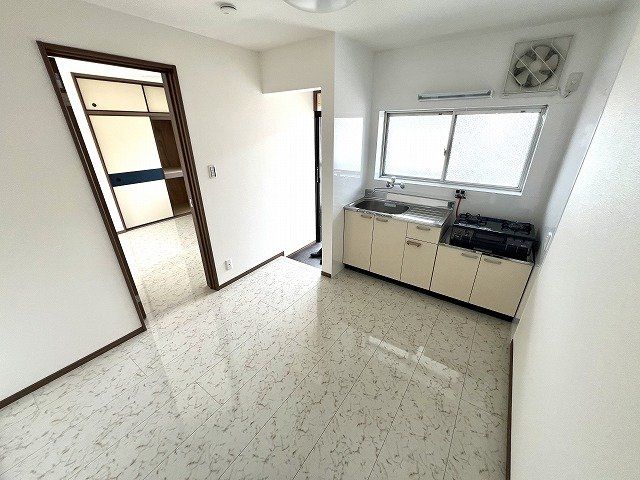 ＪＲ播但線 砥堀駅 徒歩5分 3階建 築50年の居間写真