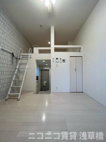 居室・リビング　別号室イメージの為、現状を優先致します。