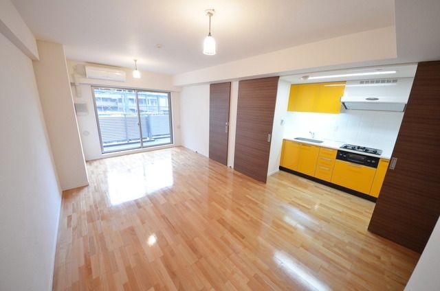 居室・リビング　別号室　参考写真