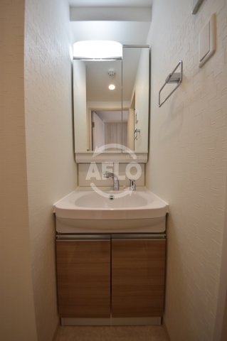 洗面設備　ジアコスモ九条シエル　独立洗面化粧台