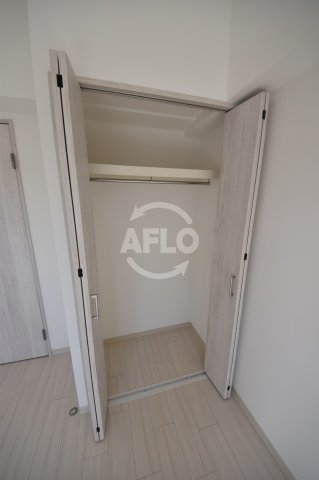 収納　ジアコスモ九条シエル　クローゼット