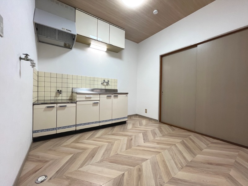 居室・リビング　５．５帖のダイニング