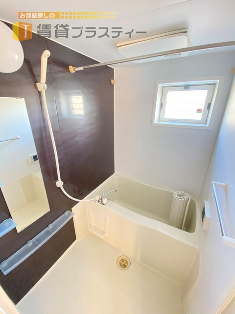 バス・シャワールーム　１日の疲れをバスルームでゆっくりと…。