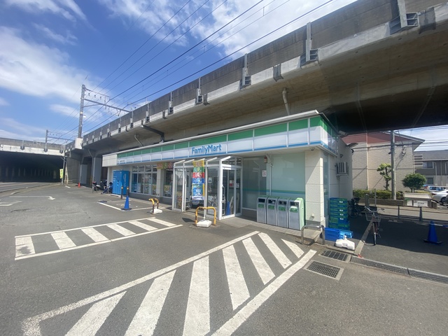コンビニ　ファミリーマート船橋印内三丁目店（コンビニ）まで137m