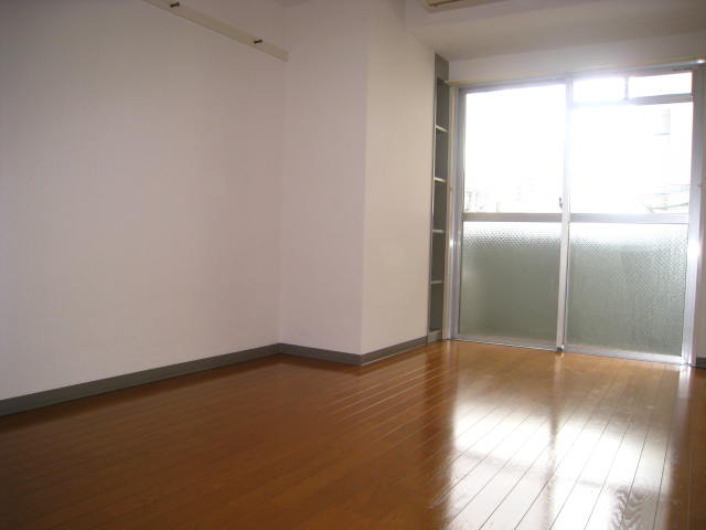 居室・リビング　※別のお部屋です。現状を優先させていただきます。