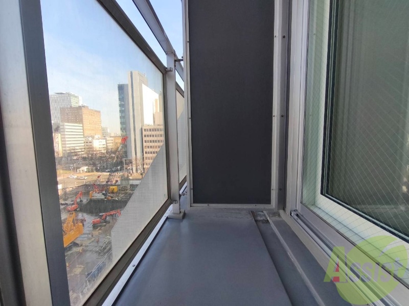 バルコニー　バルコニーです。洗濯物を干したり一息ついたりできますね！