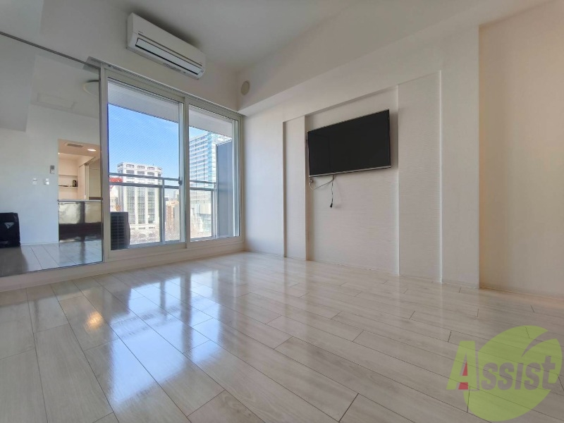 居室・リビング　広くてキレイなお部屋が広がっていて、充実した生活が送れそう。