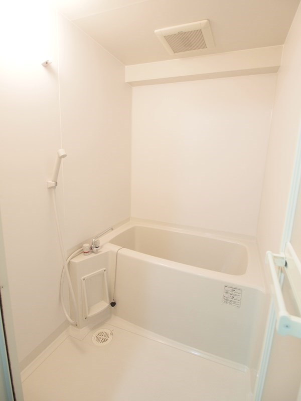 バス・シャワールーム　清潔なバスルーム♪