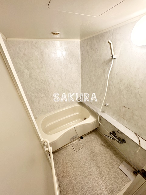 バス・シャワールーム　日々の疲れを癒すお風呂です♪