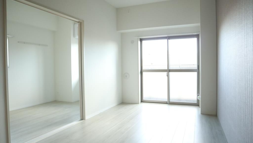 居室・リビング　こちらのリビングで趣味の時間をお楽しみください