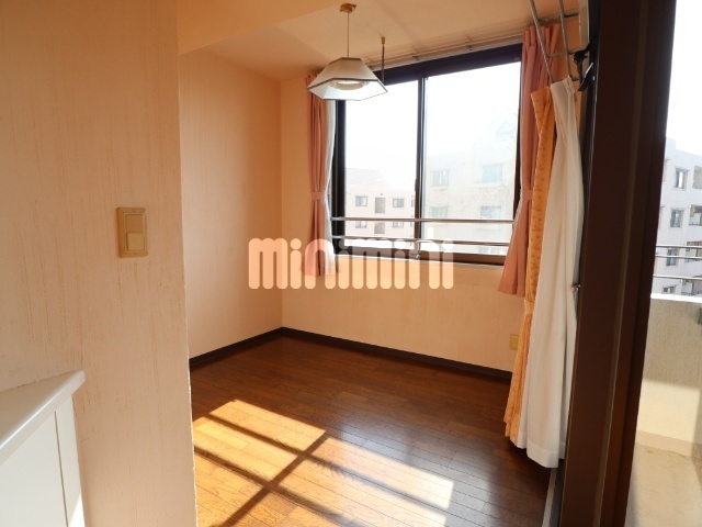 バス・シャワールーム　追い炊き機能付きの浴室です