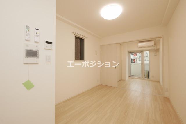 居室・リビング　URBAN PARK難波南