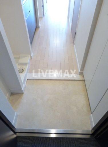 玄関　★《見学予約受け付け中》設備充実のハイグレード賃貸マンション