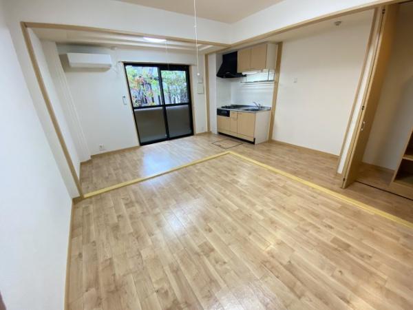 居室・リビング　広々洋室！