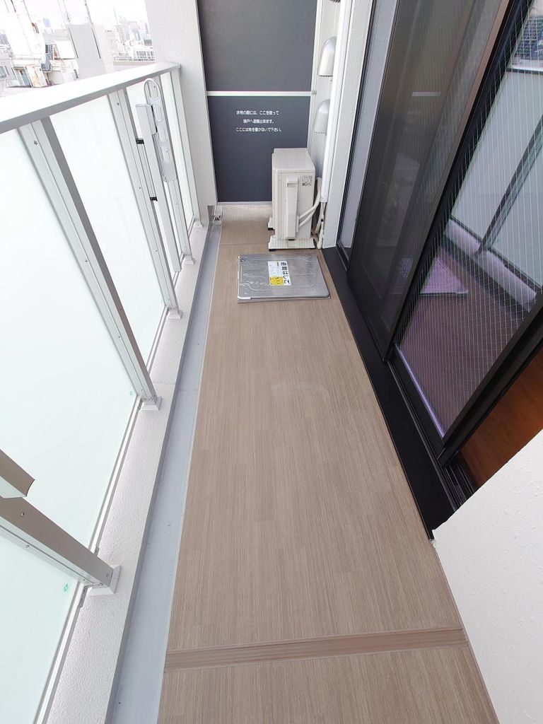 バルコニー　バルコニー