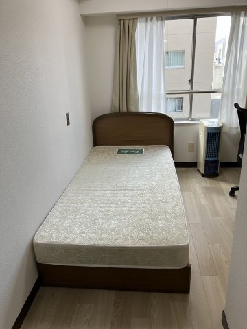 居室・リビング　室内　家具家電付き