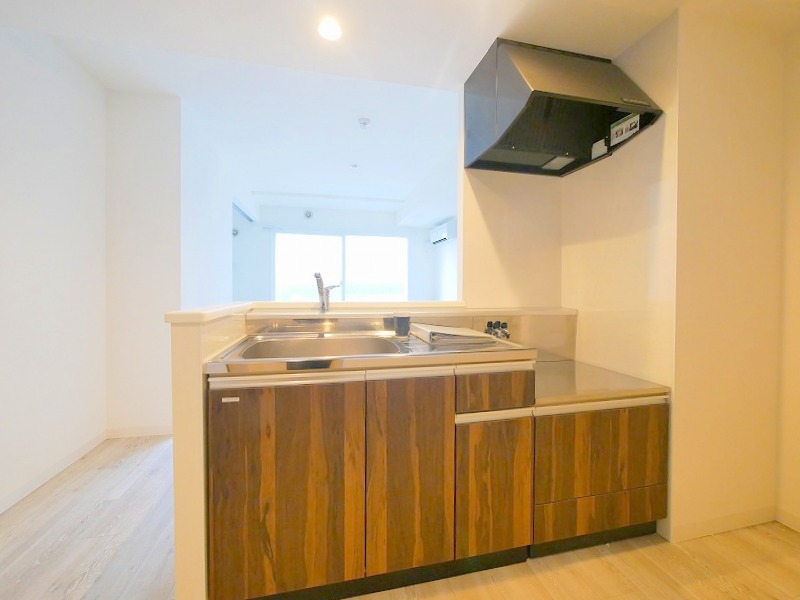 キッチン　対面キッチンは料理も掃除もしやすいです♪