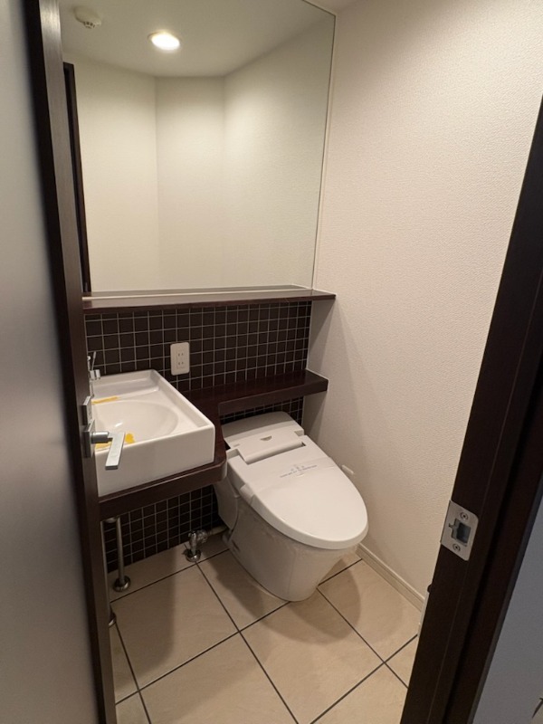 トイレ　別部屋参考写真