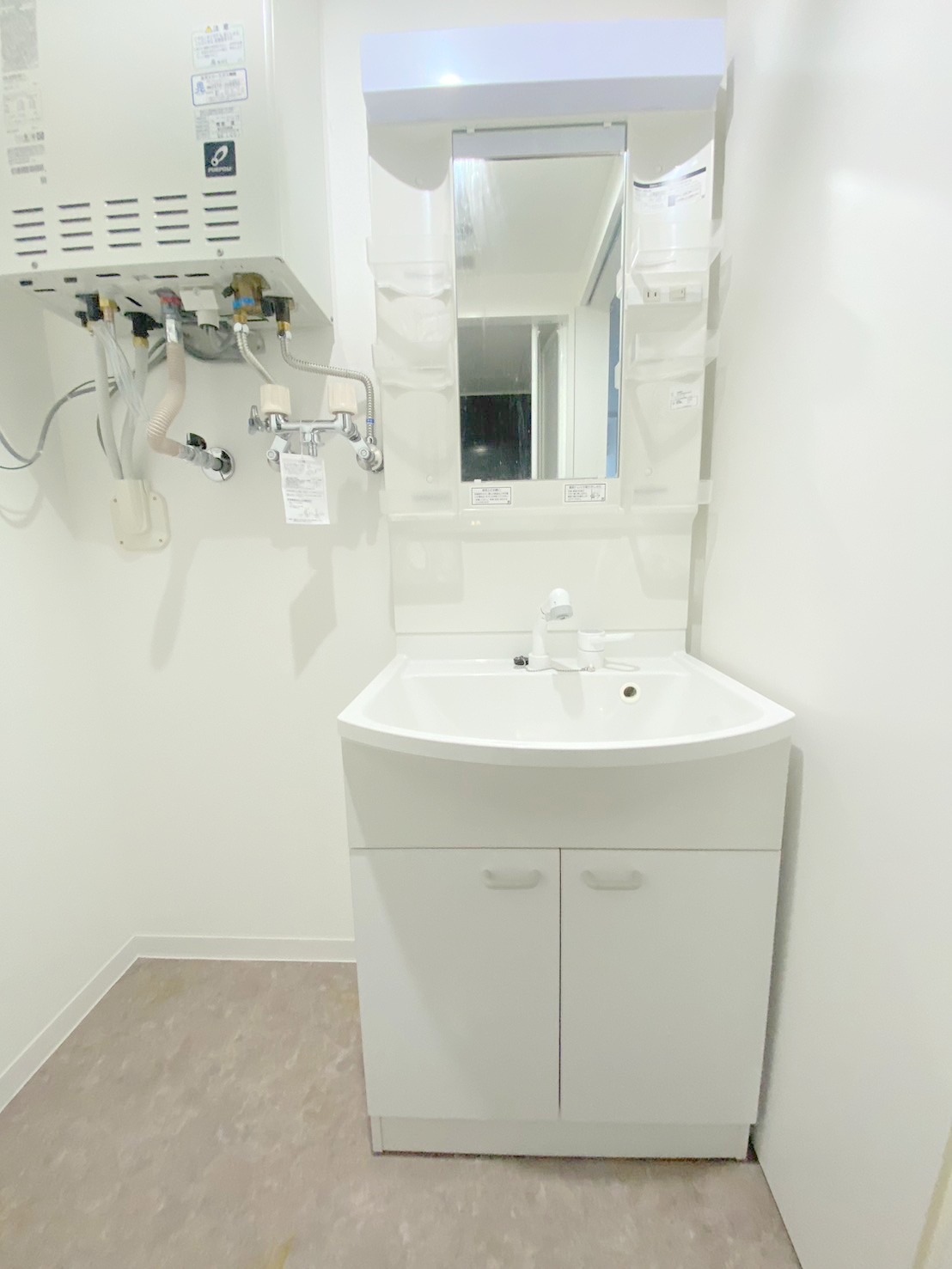 洗面設備　洗面化粧台です♪