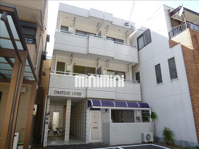 建物外観　閑静な住宅街に建つマンション
