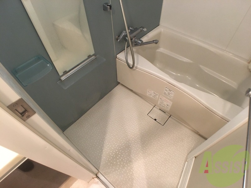 バス・シャワールーム　お風呂になります。一日の疲れを癒してくださいね。