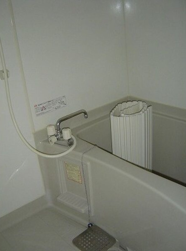 バス・シャワールーム　図面と現状に相違がある場合には現状を優先