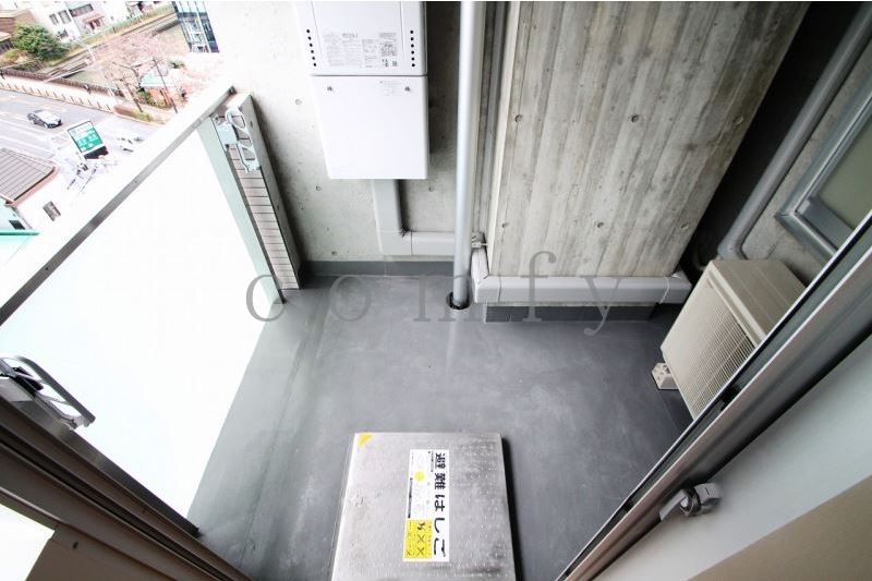 バルコニー　バルコニー