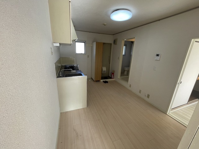 居室・リビング　別部屋参考写真です