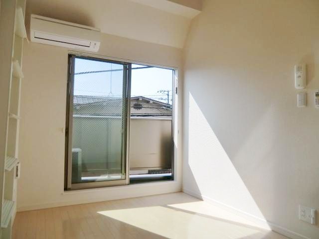 居室・リビング　明るいお部屋