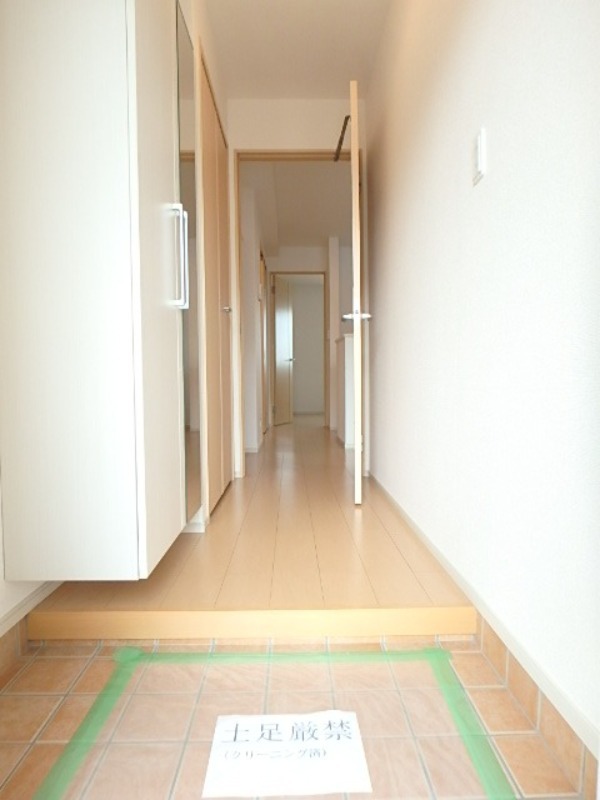 玄関　図面と現状に相違がある場合には現状を優先