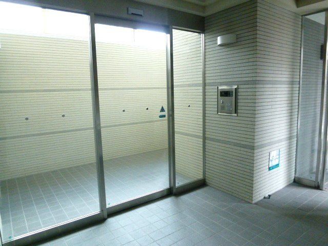 セキュリティ　オートロック付で防犯も安心です。