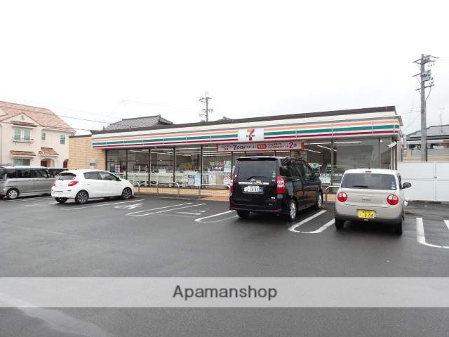 コンビニ　セブンイレブン（コンビニ）まで400m