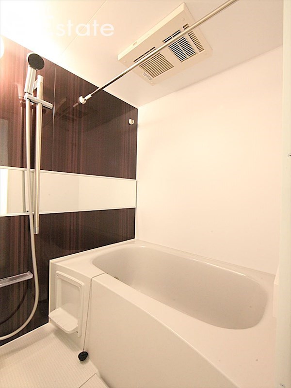 バス・シャワールーム　バスルーム