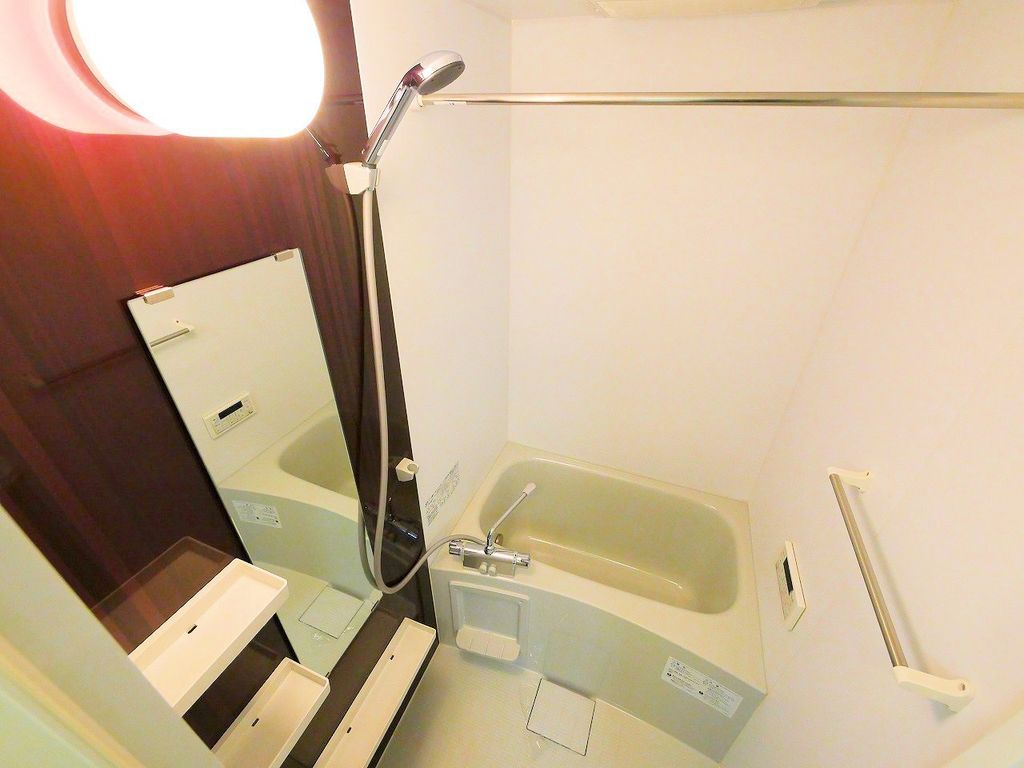 バス・シャワールーム　バス