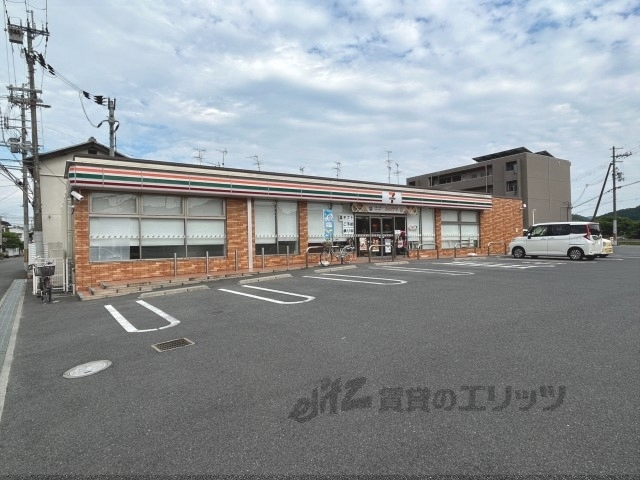 コンビニ　セブンイレブン橿原西池尻町店（コンビニ）まで20m
