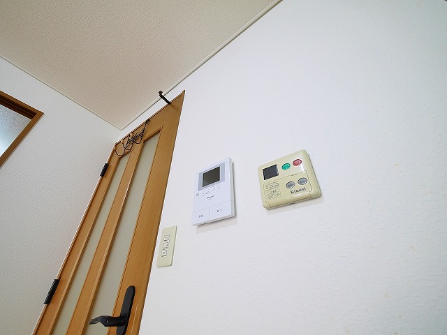 セキュリティ　モニター付きインターホン