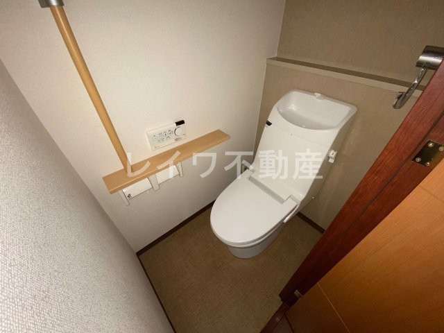 トイレ　清潔感のあるトイレです