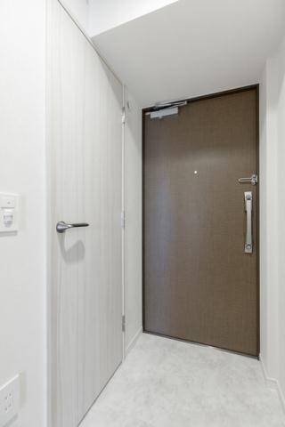 玄関　明るい玄関です