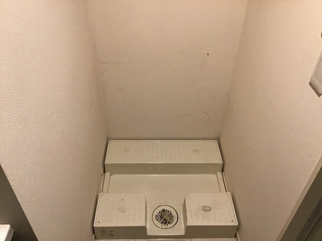 洗面設備　洗濯機置場